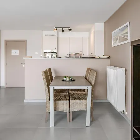 Sevilla 0302 Apartment De Panne